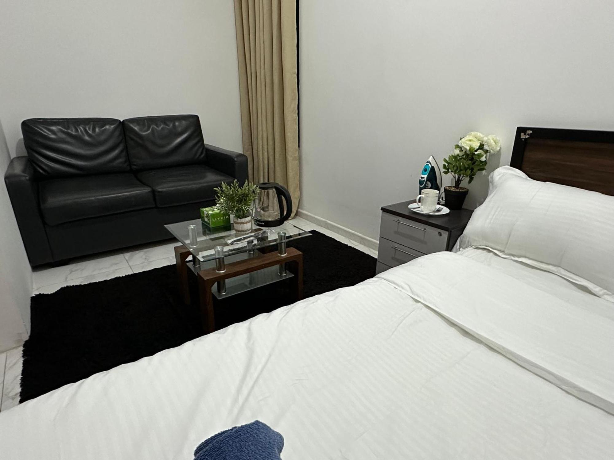 Centre - Elegant Spot Homestay Abu Dhabi